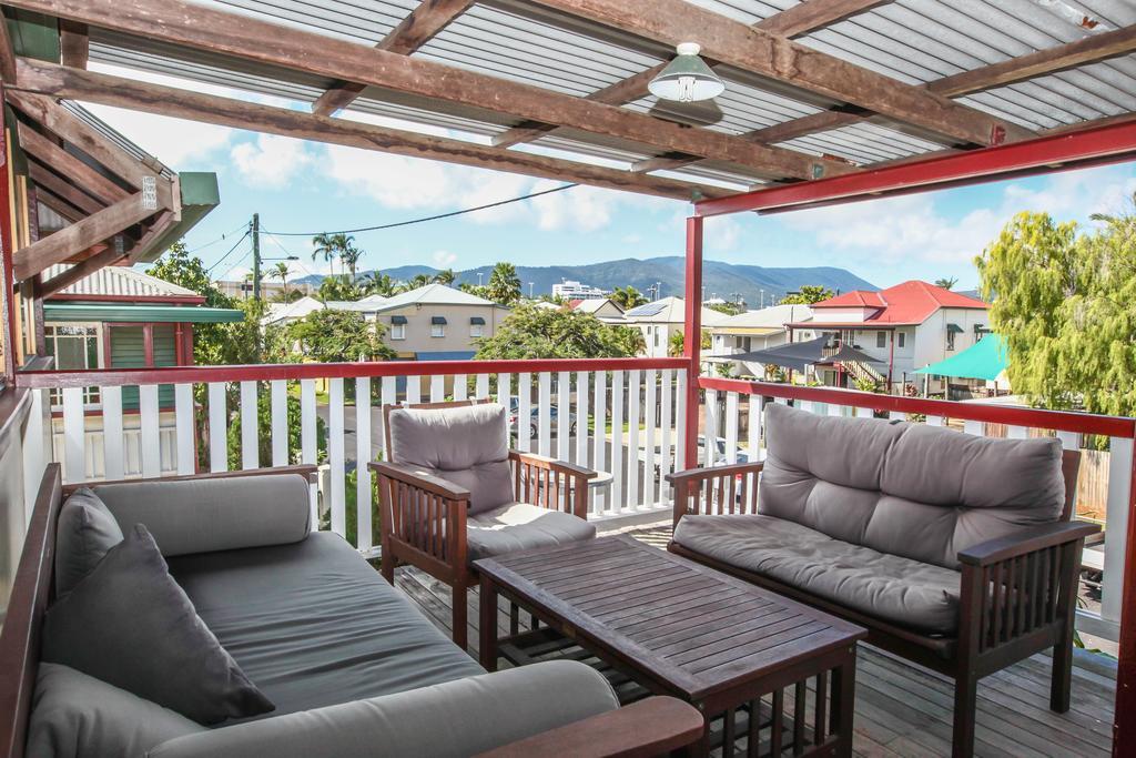 Ryan'S Rest Boutique Accommodation Cairns Exterior photo