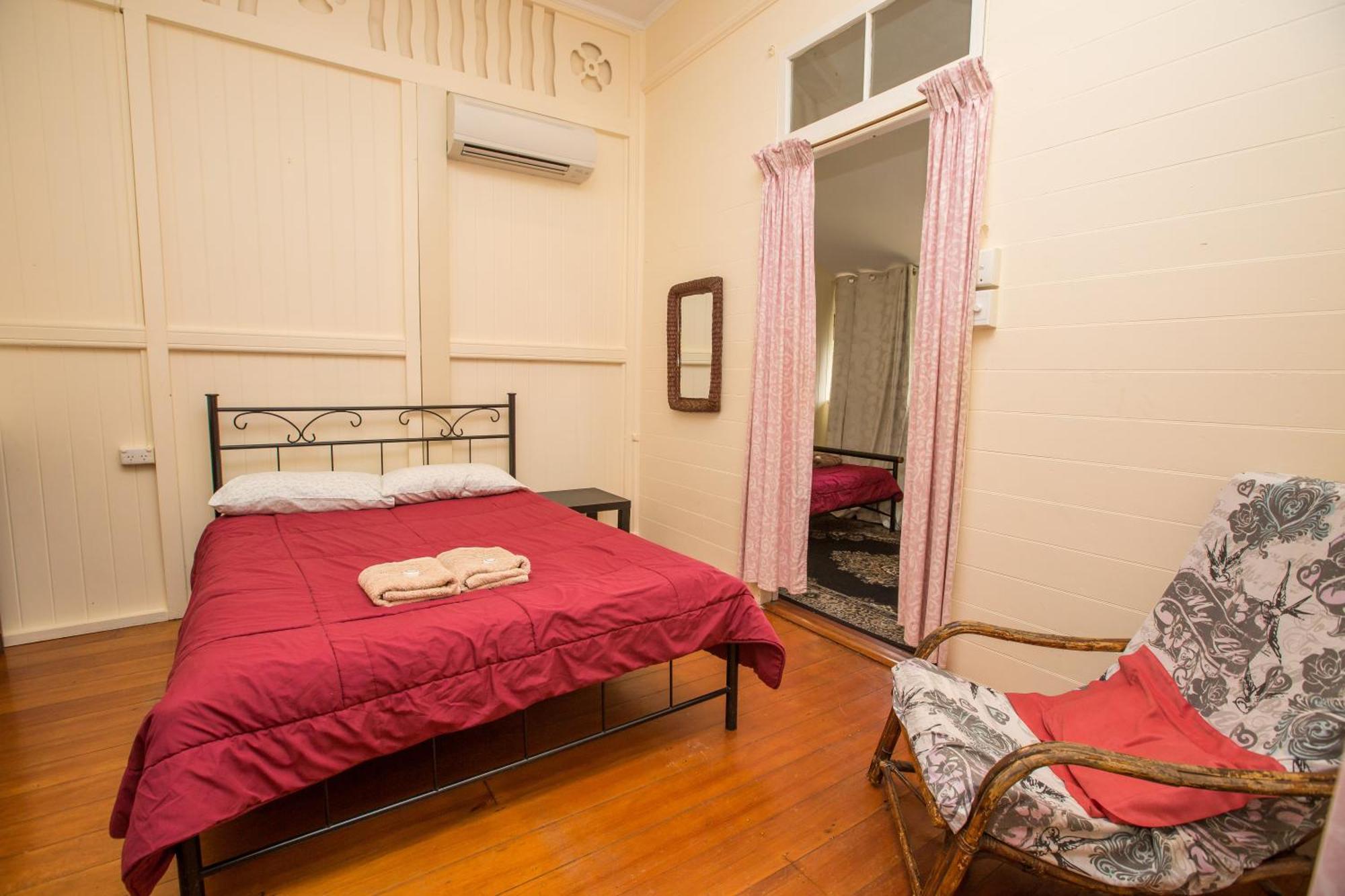 Ryan'S Rest Boutique Accommodation Cairns Room photo